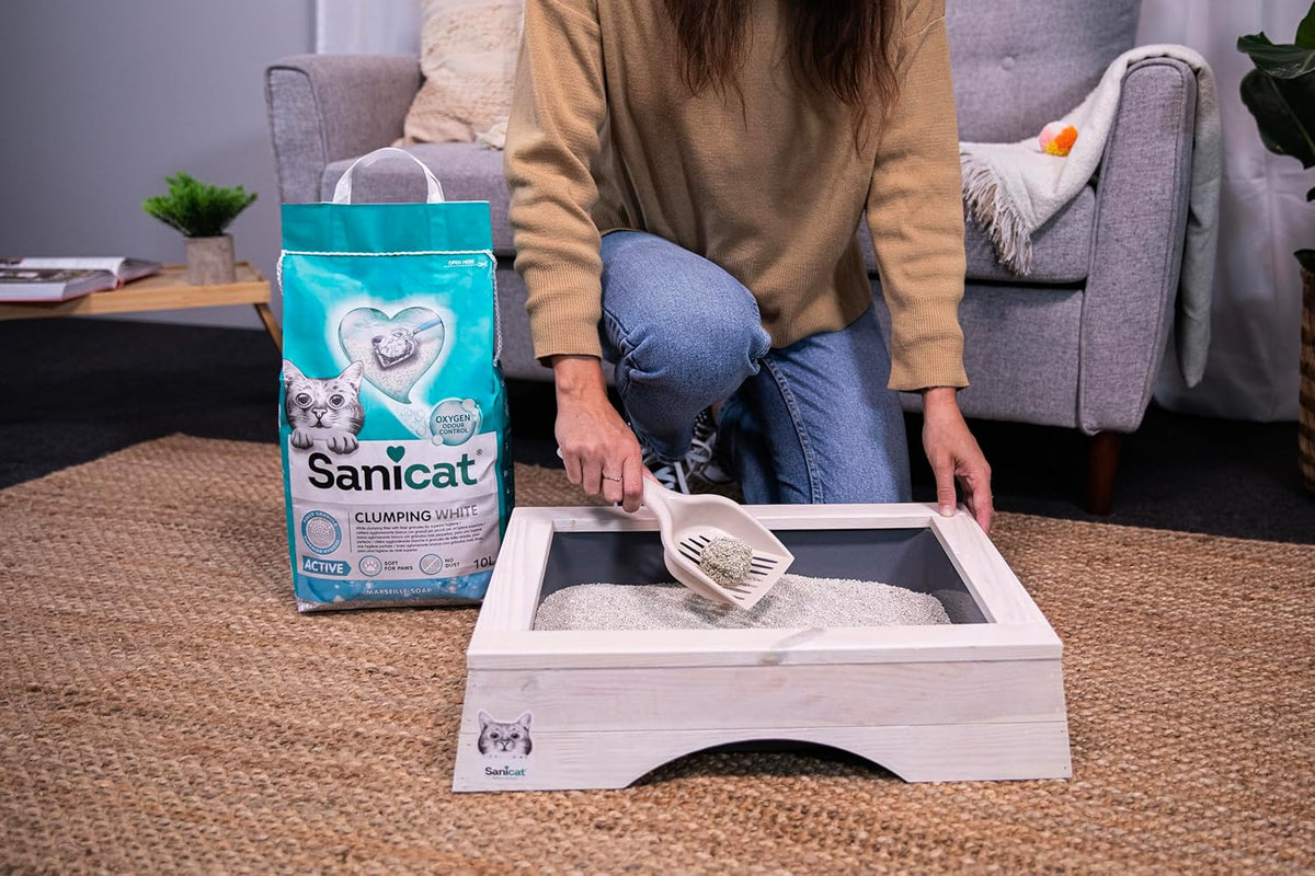 Sanicat Active White Ultra Clumping Cat Litter 10 L